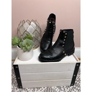 Valentino Garavani Rockstud Shoes Boots Authentic